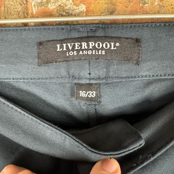 Liverpool Skinny Ponte Knit Pants Size 16/33 Stretch Legging Dark Night Gray - Picture 3 of 4